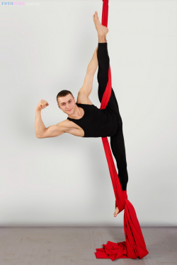 Ярослав Венцко (Особливий) - Pole dance
